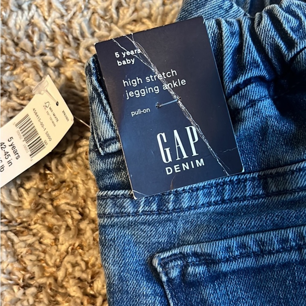 Gap jeans new age 5 years